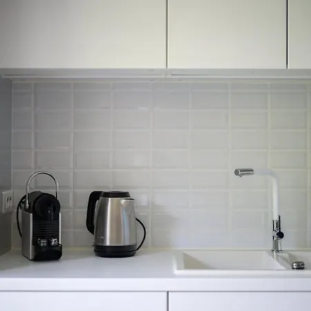 Les Miradors - Calme - Piscine - Parking Prive Mentona