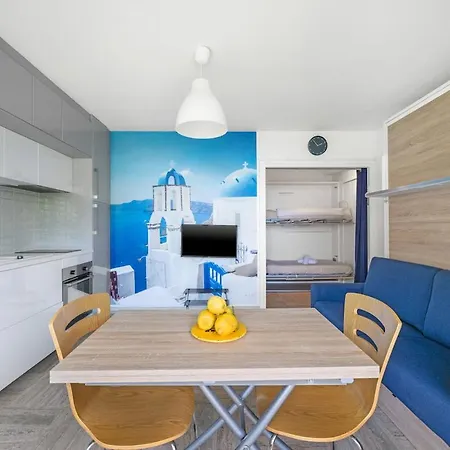 Les Miradors - Calme - Piscine - Parking Prive - Апартаменти Мантон