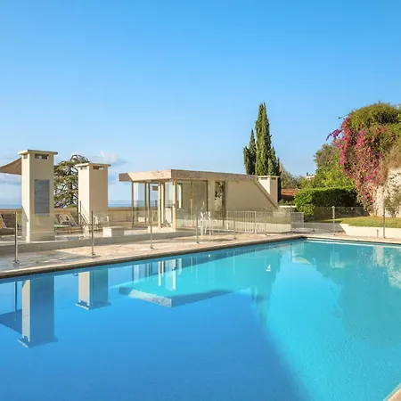 Les Miradors Residence Calme Piscine Parking Privee アパート